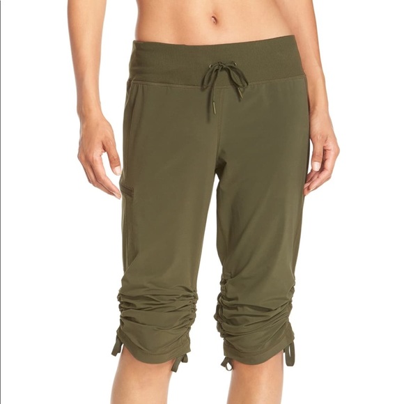 Zella Move it crops adjustable ruched sides